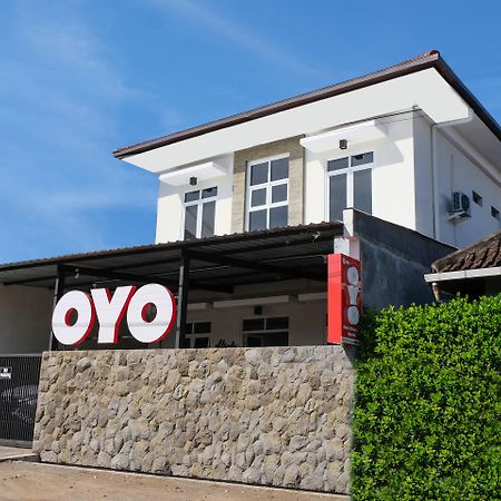 Super Oyo 995 Alice'S Homestay Syariah Jembel Exterior foto