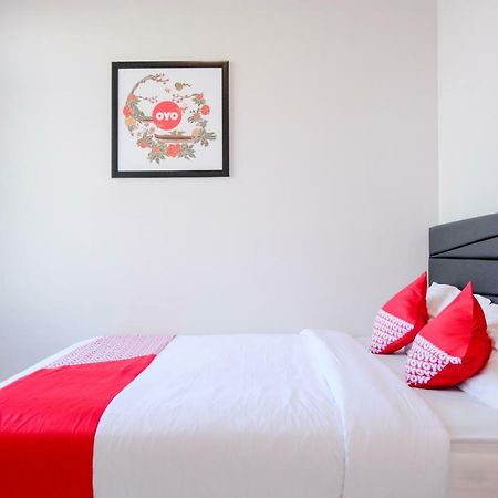 Super Oyo 995 Alice'S Homestay Syariah Jembel Exterior foto