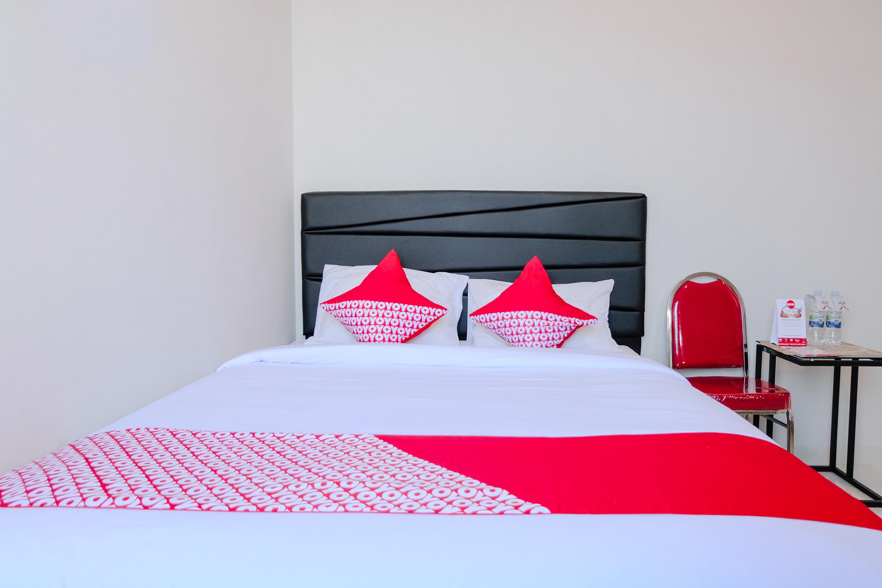 Super Oyo 995 Alice'S Homestay Syariah Jembel Exterior foto